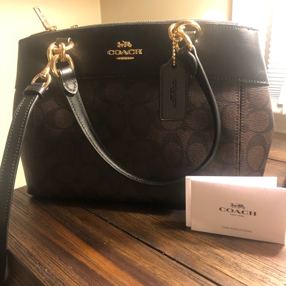 ‼️COACH PURSE‼️ NEVER BEEN USED👜 TAGS still on